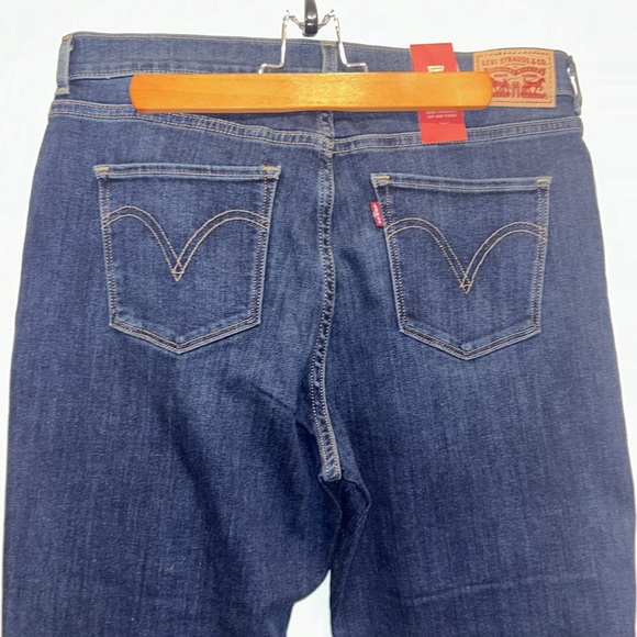 Levi’s Women’s Cropped Jeans, Size 12 - Picture 5 of 14
